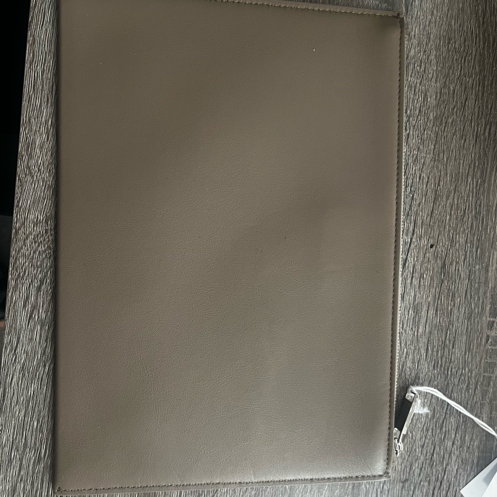Dior pouch - Picture 2 of 6